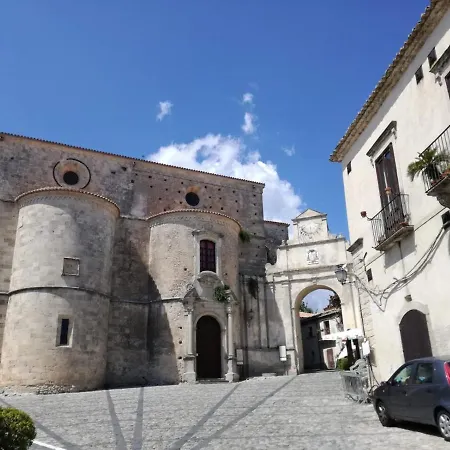 Zephyros - Vivere Il Mare E La Storia Del Borgo