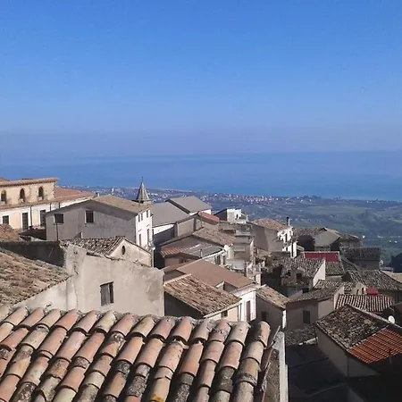 Zephyros - Vivere Il Mare E La Storia Del Borgo *