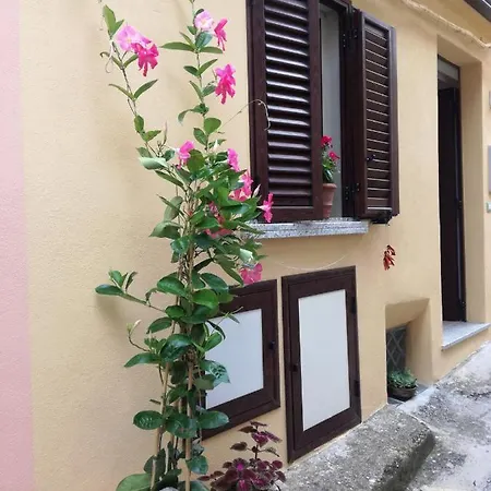 Apartment Zephyros - Vivere Il Mare E La Storia Del Borgo *
