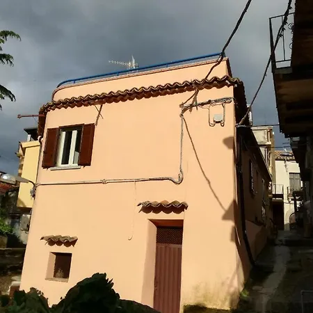 Zephyros - Vivere Il Mare E La Storia Del Borgo アパート